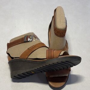Keen Women's Sandals in Tan and Brown